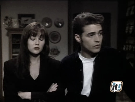 charmed-online_dot_nl-BeverlyHills90210-2x16-1306.jpg