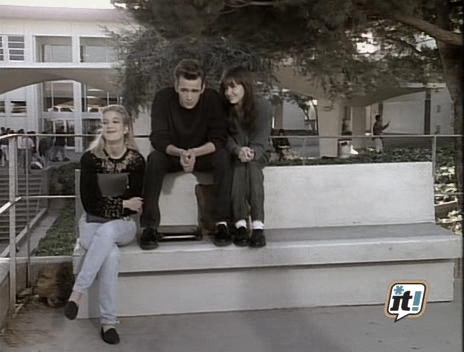 charmed-online_dot_nl-BeverlyHills90210-2x17-1452.jpg