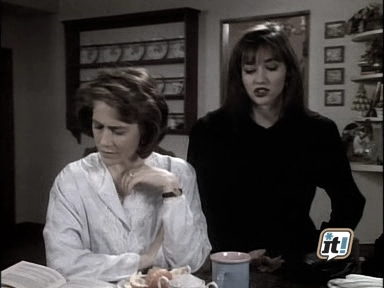 charmed-online_dot_nl-BeverlyHills90210-2x19-0552.jpg