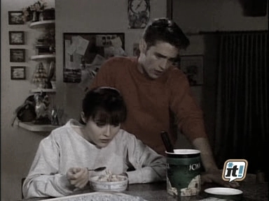 charmed-online_dot_nl-BeverlyHills90210-2x19-0772.jpg