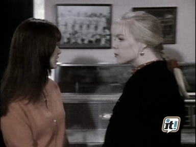charmed-online_dot_nl-BeverlyHills90210-2x19-1173.jpg