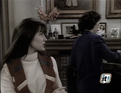 charmed-online_dot_nl-BeverlyHills90210-2x21-0771.jpg