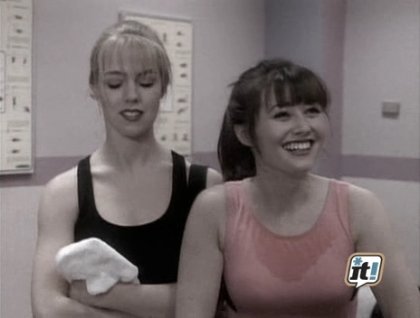 charmed-online_dot_nl-BeverlyHills90210-2x22-0359.jpg