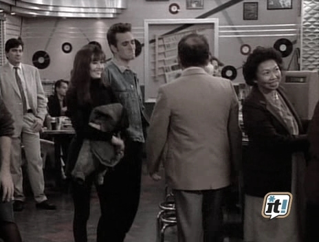charmed-online_dot_nl-BeverlyHills90210-2x22-1634.jpg
