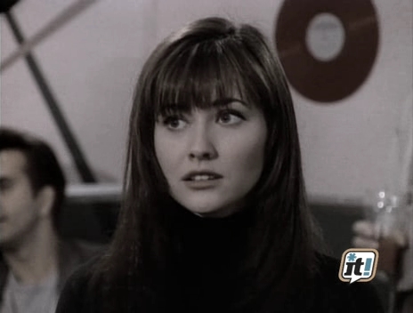 charmed-online_dot_nl-BeverlyHills90210-2x22-1687.jpg