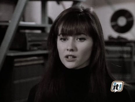 charmed-online_dot_nl-BeverlyHills90210-2x22-1782.jpg