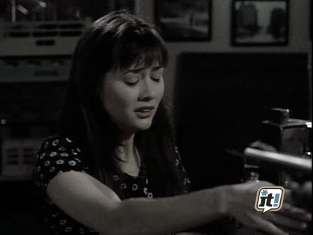 charmed-online_dot_nl-BeverlyHills90210-2x25-1422.jpg