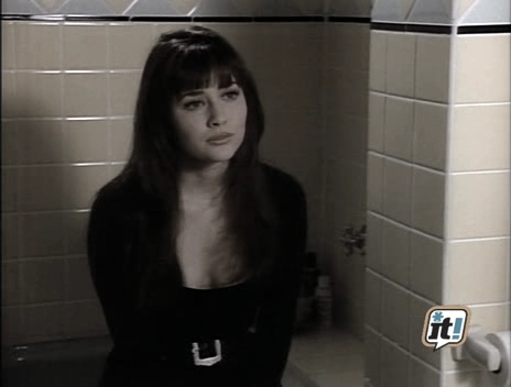 charmed-online_dot_nl-BeverlyHills90210-2x26-2087.jpg