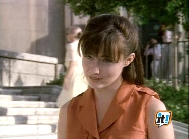 Charmed-Online-dot_nl-BeverlyHills90210-3x03-0813.jpg
