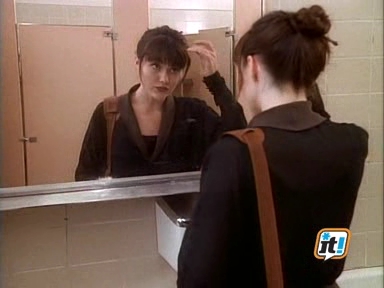 Charmed-Online-dot-NL-BeverlyHills90210-3x07-0289.jpg
