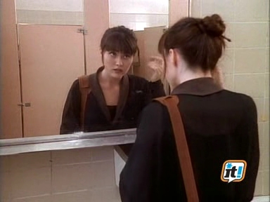 Charmed-Online-dot-NL-BeverlyHills90210-3x07-0302.jpg