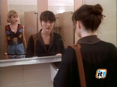 Charmed-Online-dot-NL-BeverlyHills90210-3x07-0307.jpg
