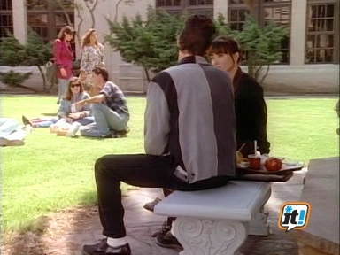Charmed-Online-dot-NL-BeverlyHills90210-3x07-0555.jpg