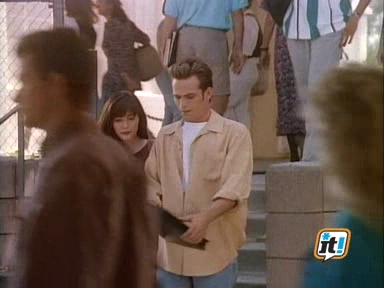 Charmed-Online-dot-NL-BeverlyHills90210-3x07-1235.jpg