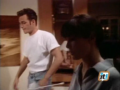 Charmed-Online-dot-NL-BeverlyHills90210-3x07-1551.jpg