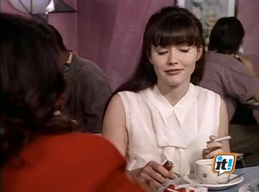 Charmed-Online-dot-NL-BeverlyHills90210-3x08-0414.jpg