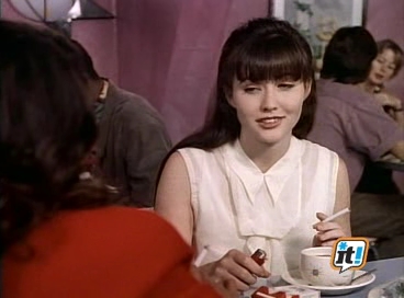 Charmed-Online-dot-NL-BeverlyHills90210-3x08-0415.jpg