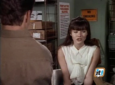 Charmed-Online-dot-NL-BeverlyHills90210-3x08-0607.jpg
