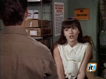 Charmed-Online-dot-NL-BeverlyHills90210-3x08-0608.jpg