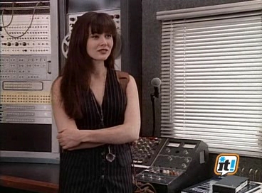 Charmed-Online-dot-NL-BeverlyHills90210-3x08-0972.jpg