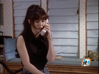 Charmed-Online-dot-NL-BeverlyHills90210-3x09-1130.jpg