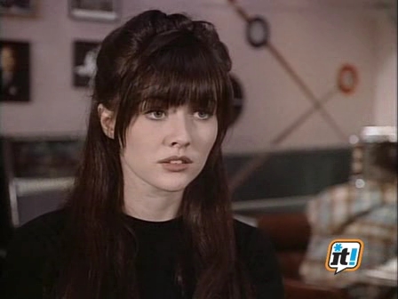 Charmed-Online-dot-NL-BeverlyHills90210-3x14-1588.jpg
