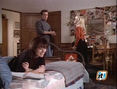Charmed-Online-dot-NL-BeverlyHills90210-3x17-0905.jpg