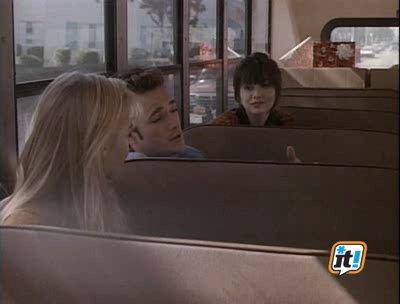 Charmed-Online-dot-NL-BeverlyHills90210-3x17-1996.jpg