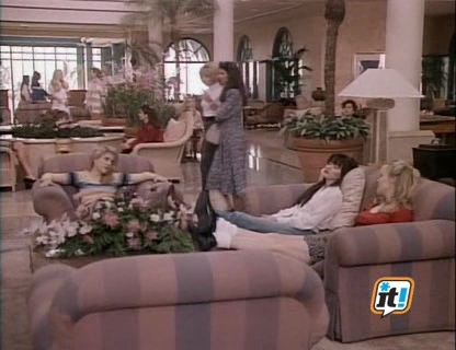 Charmed-Online-dot-NL-BeverlyHills90210-3x18-0323.jpg