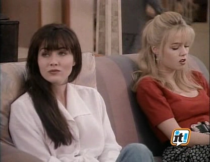 Charmed-Online-dot-NL-BeverlyHills90210-3x18-0401.jpg