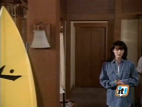 Charmed-Online-dot-NL-BeverlyHills90210-3x20-0016.jpg