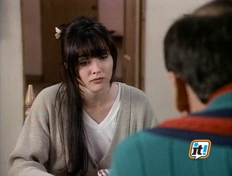 Charmed-Online-dot-NL-BeverlyHills90210-3x20-0601.jpg