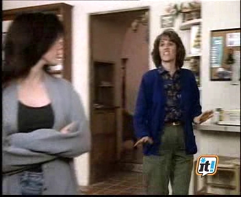 Charmed-Online-dot-NL-BeverlyHills90210-3x22-0509.jpg