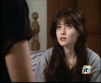Charmed-Online-dot-NL-BeverlyHills90210-3x22-0619.jpg