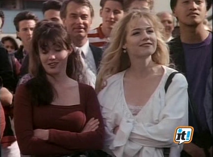 Charmed-Online-dot-NL-BeverlyHills90210-3x25-0613.jpg