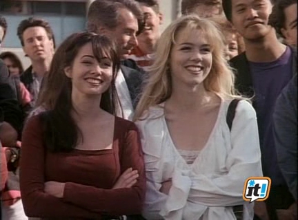 Charmed-Online-dot-NL-BeverlyHills90210-3x25-0622.jpg