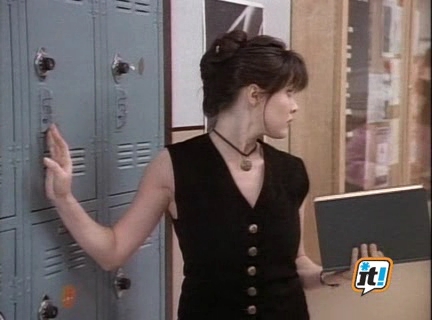 Charmed-Online-dot-NL-BeverlyHills90210-3x25-2389.jpg