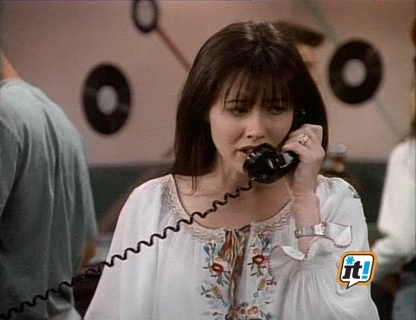 Charmed-Online-dot-NL-BeverlyHills90210-3x28-0712.jpg