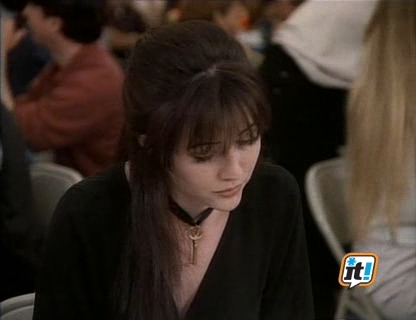 Charmed-Online-dot-NL-BeverlyHills90210-3x29-7200.jpg