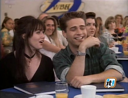 Charmed-Online-dot-NL-BeverlyHills90210-3x29-7319.jpg