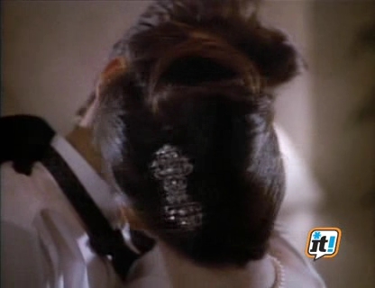 Charmed-Online-dot-NL-BeverlyHills90210-3x29-7735.jpg