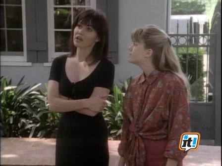 Charmed-Online-dot-NL-BeverlyHills90210-4x01-2150.jpg