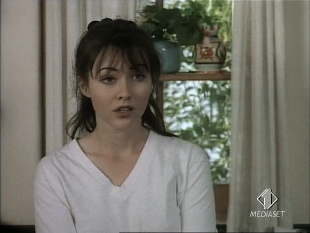 Charmed-Online-dot-NL-BeverlyHills90210-4x03-0346.jpg