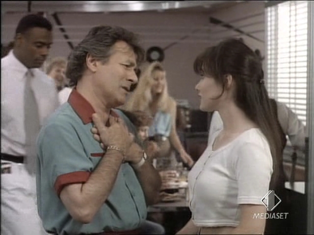 Charmed-Online-dot-NL-BeverlyHills90210-4x03-0828.jpg