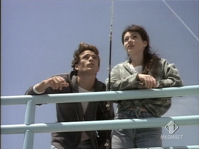Charmed-Online-dot-NL-BeverlyHills90210-4x03-1942.jpg