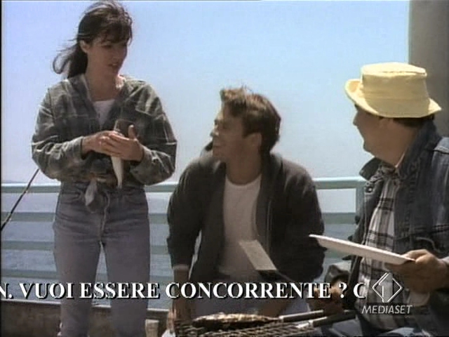 Charmed-Online-dot-NL-BeverlyHills90210-4x03-1960.jpg