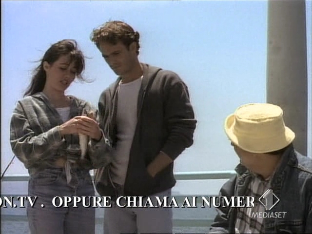 Charmed-Online-dot-NL-BeverlyHills90210-4x03-1967.jpg