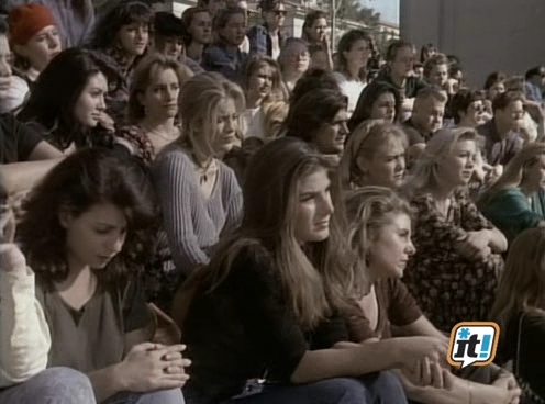Charmed-Online-dot-NL-BeverlyHills90210-4x11-0942.jpg