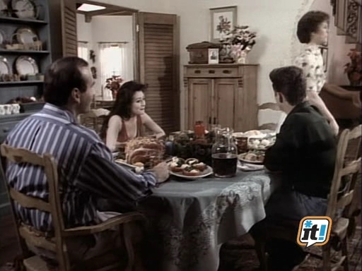 Charmed-Online-dot-NL-BeverlyHills90210-4x15-0308.jpg