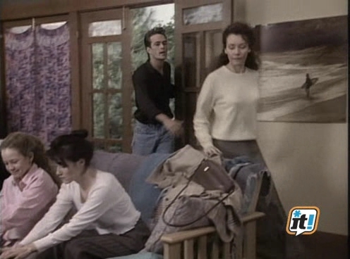 Charmed-Online-dot-NL-BeverlyHills90210-4x16-0712.jpg